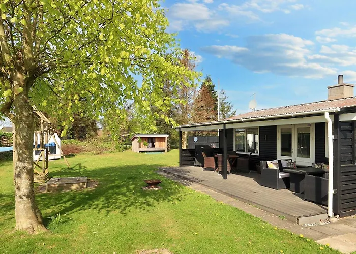 6 Person In Hadsund-by Traum Norre Hurup